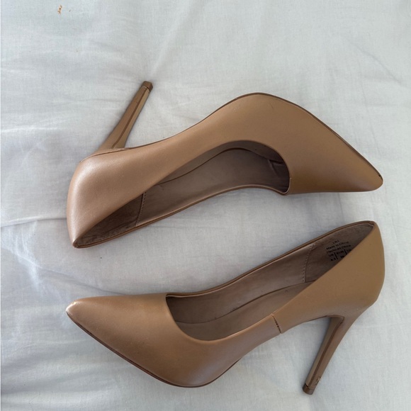 Fashion Nova Pearl-Studded Sandals - Beige - Picture 8 of 12